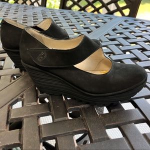 Fly London platform wedges size 39 (size 8-8.5) EUC